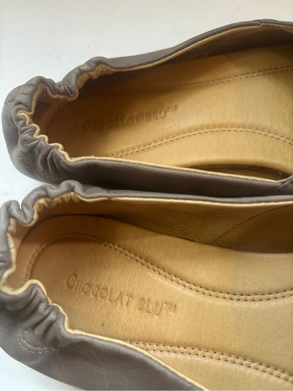 Chocolat Blu Pintuck Cam2 Grey Pleated Flats Size 8